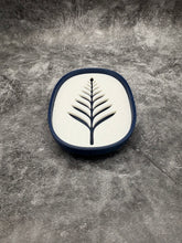 Load image into Gallery viewer, Fern Leaf soap dish
